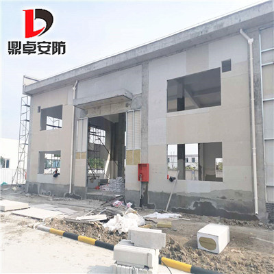 泄爆墙