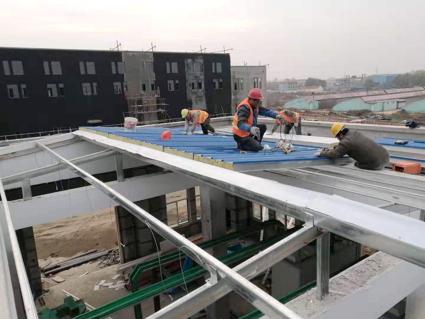 泄爆屋顶1.jpg